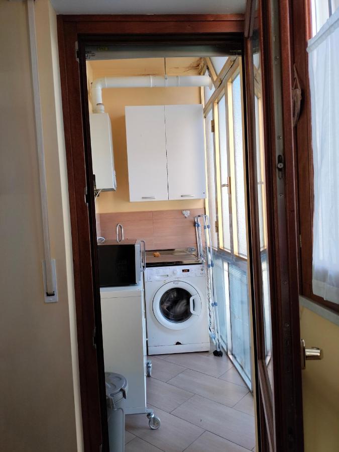 Sunnyside Accademia Lägenhet Livorno Exteriör bild